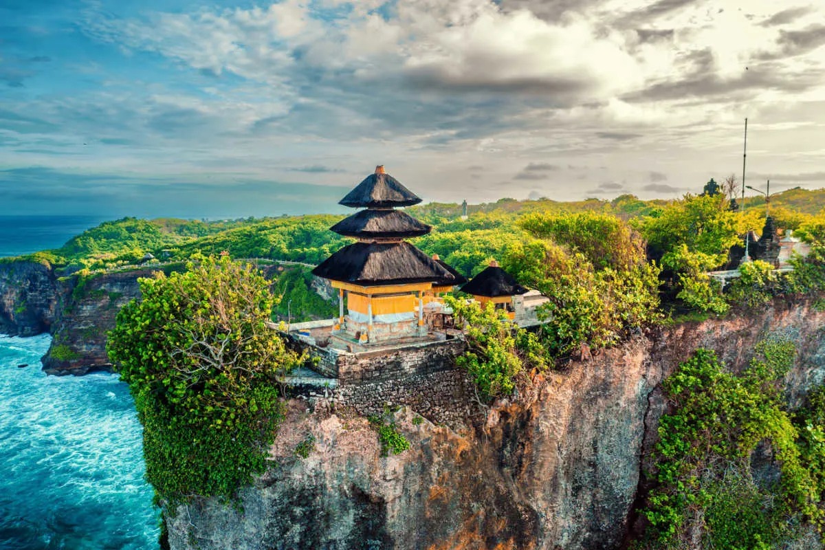 Full Day Tour of Garuda Wisnu Kencana Cultural Park, Melasti Beach and Uluwatu Temple